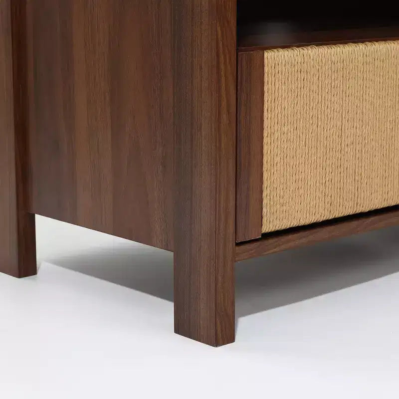 Meuble TV 55 po Noyer pour téléviseurs jusqu'à 60 po, Panneau de porte en corde tressée, Petit meuble console multimédia avec tiroir, Marron